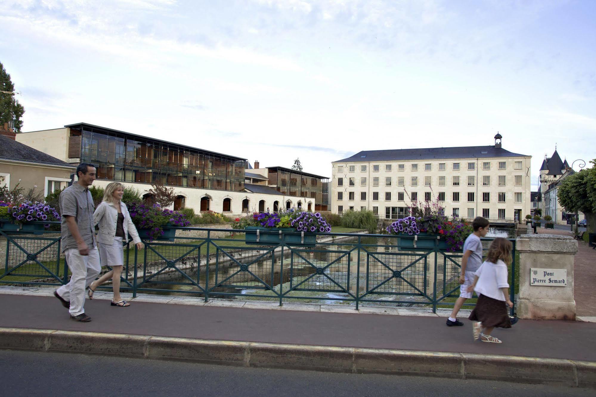 Pierre & Vacances Le Moulin Des Cordeliers Лош Екстер'єр фото